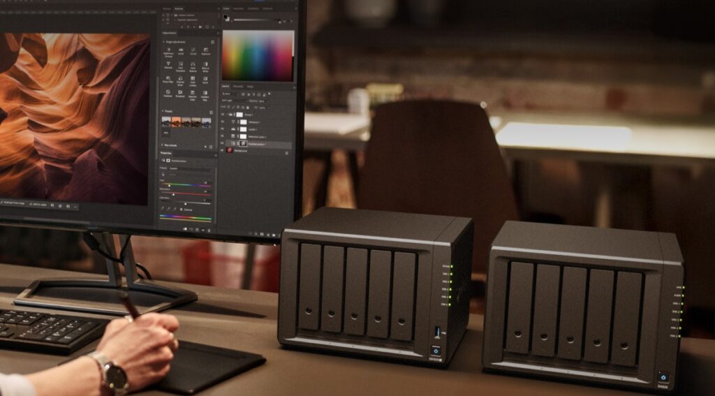 Strežnik NAS DS1525+